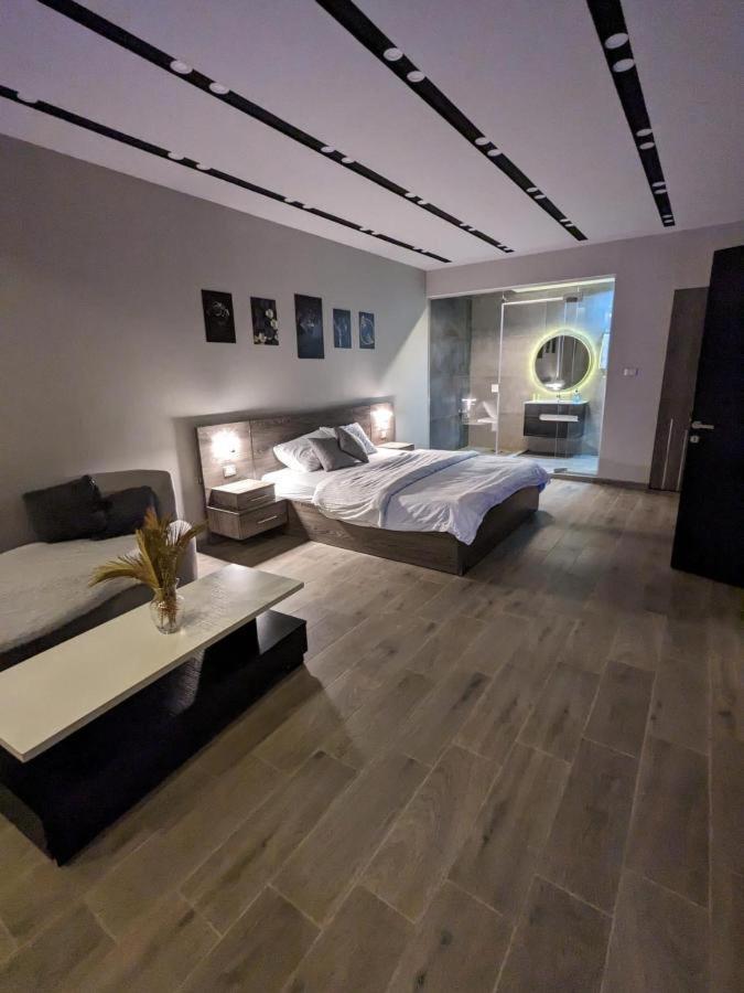 Laperla Di Lusso Deadsea Chalet *