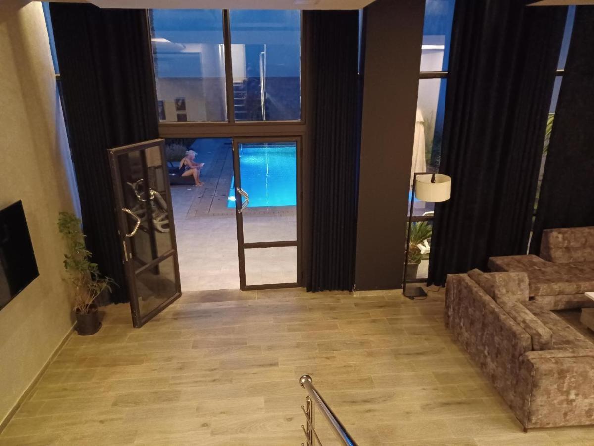 Laperla Di Lusso Deadsea *